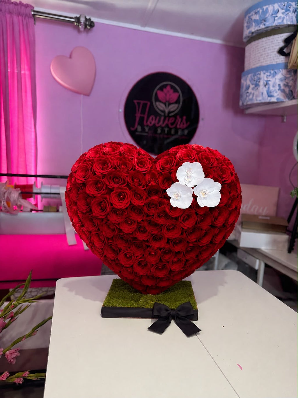 Heart stand