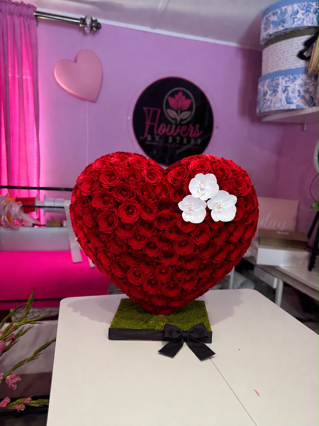Heart stand
